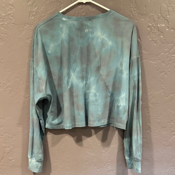 lululemon athletica Tops - lululemon athletica Teal Tie-Dye Long Sleeve Top